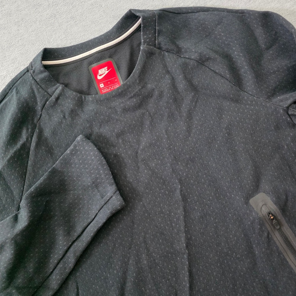 Nike Tech Pack Bonded Crewneck Sweatshirt Mens Medium Black 846348-010 NWT